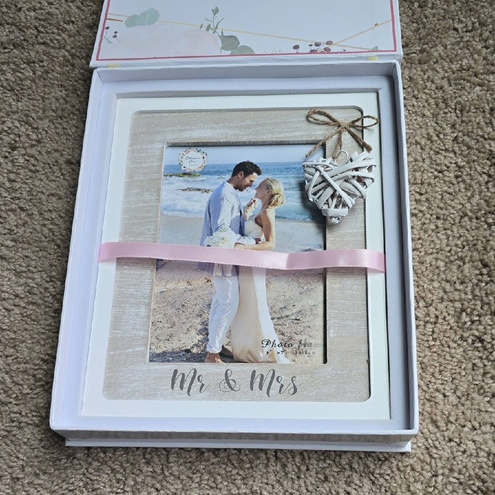 Mr & Mrs Photo Frame with Heart Accent